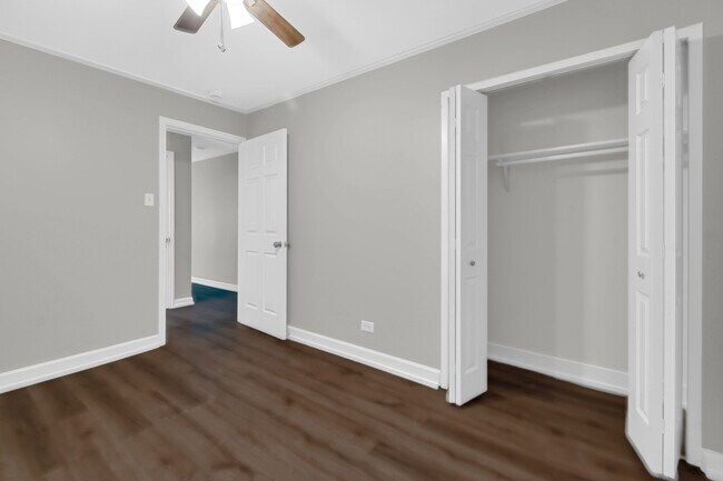 Building Photo - 304 Seneca St