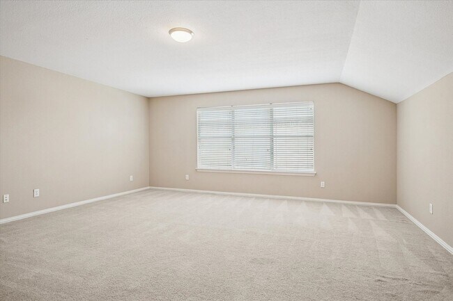 Building Photo - Awesome family home!