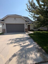 Building Photo - Jayden Village Sub: 4 Bedroom 2 Bath with Community Pool Ten Mile and Ustick