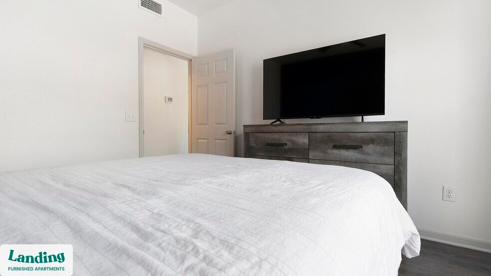 Building Photo - 19275 Stone Oak Pkwy