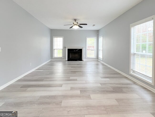 Building Photo - 1924 Riverlanding Cir