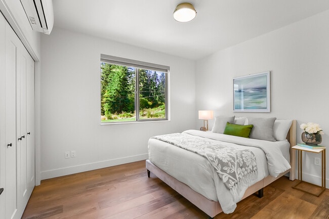 Building Photo - 32686 NE Big Rock Rd