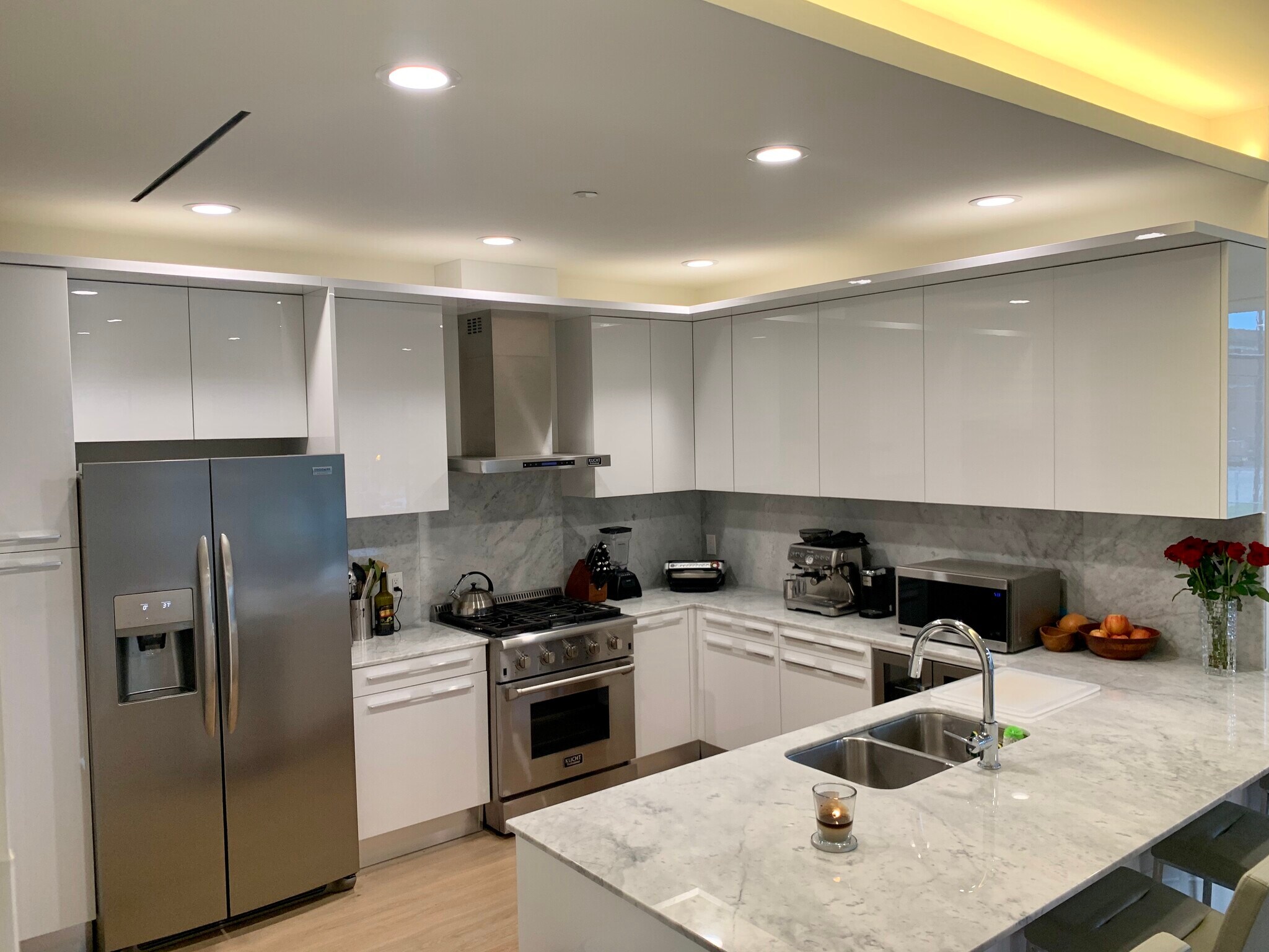 Building Photo - 3923 Cole Ave