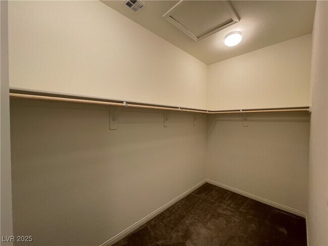 Building Photo - 11747 Emerald Lk Ave