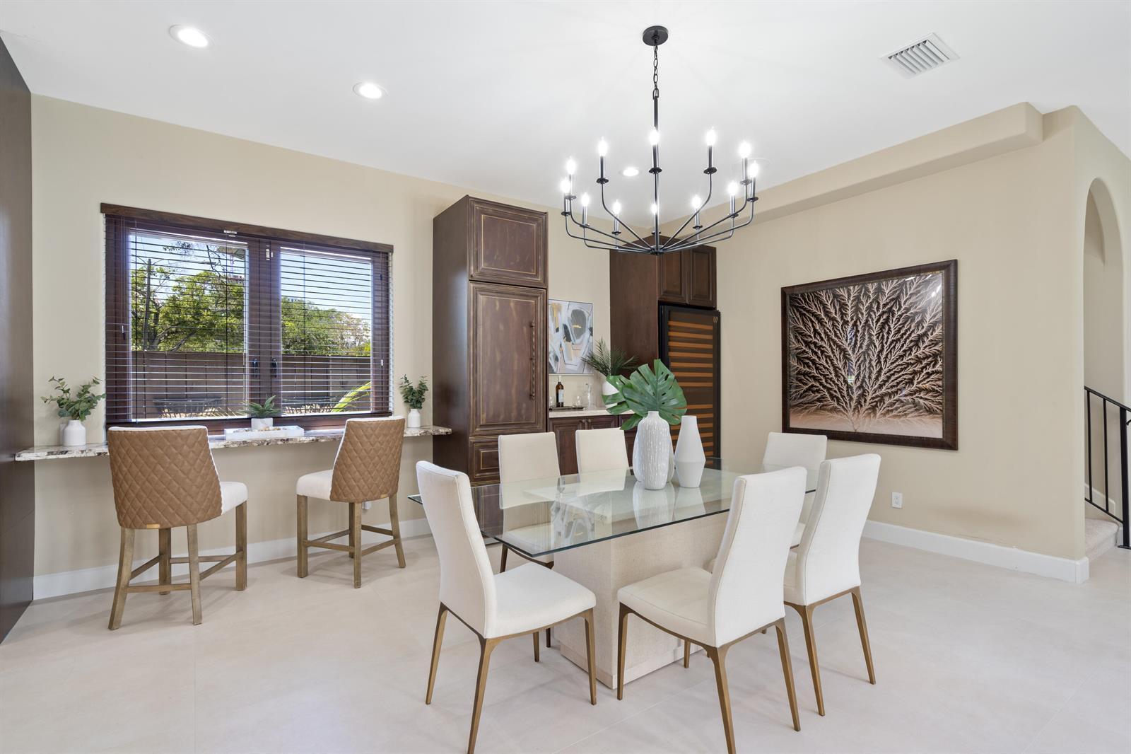 Building Photo - 1312 SE 2nd Ct