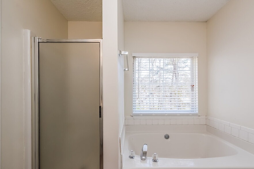 Building Photo - 2991 Dalton Ln