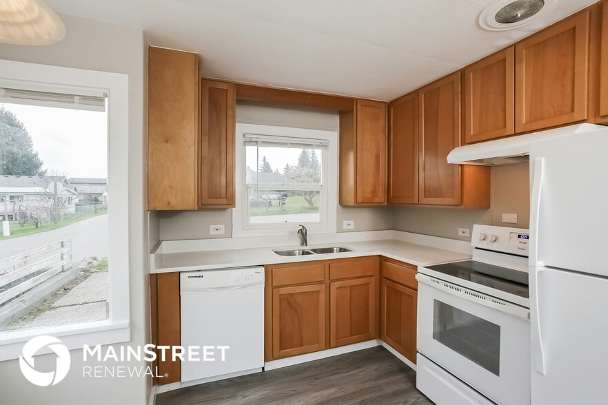 Building Photo - 966 Retsil Rd E