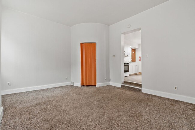 Building Photo - 67 Oregon Ave