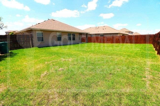 Building Photo - Don't Miss Out on This Beauty At 2521 Bargello! - Now Available For Rent!