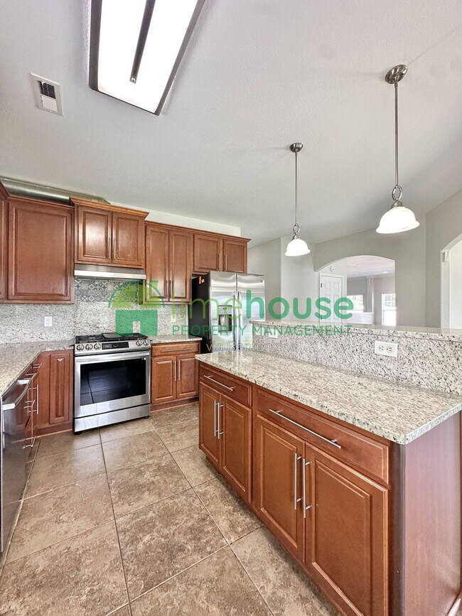 Building Photo - 1503 Vinsa Ct