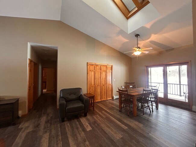 Building Photo - Charming Log Cabin Rental – 3 Bedroom / 2 Bath | Carthage School District