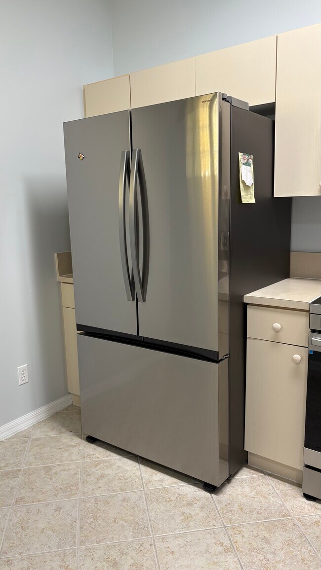 Building Photo - 4109 Bellasol Cir