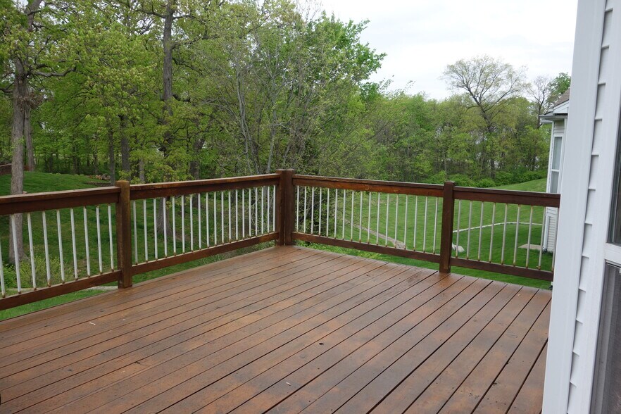 Building Photo - 114 Meadowgate Ct