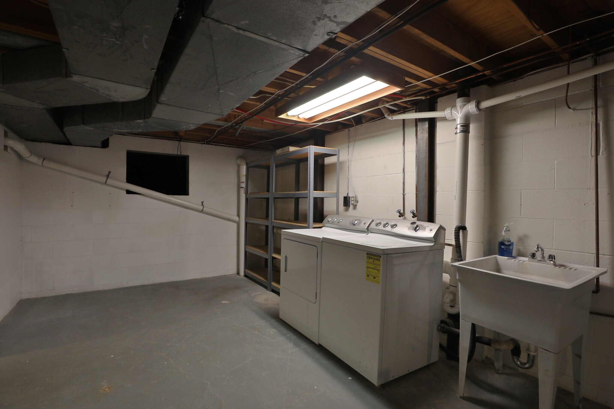 Building Photo - 7002 Wethersfield Pl