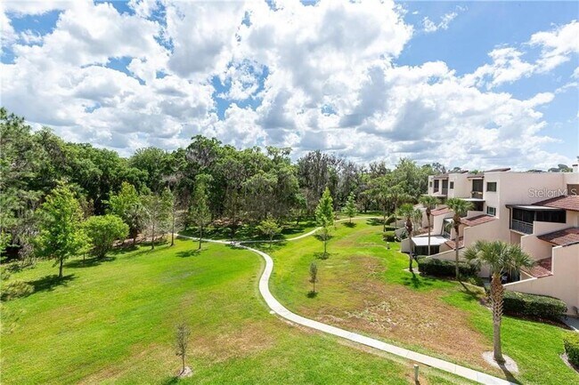 Building Photo - 1158 Carmel Cir