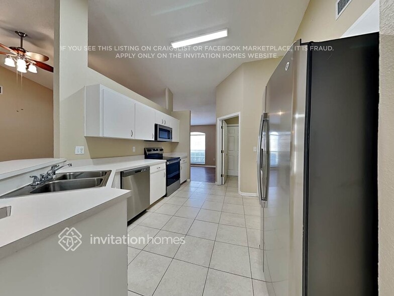 Building Photo - 7673 Canterbury Cir