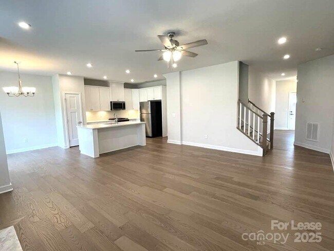 Building Photo - 10476 Dalton Woods Ct NW