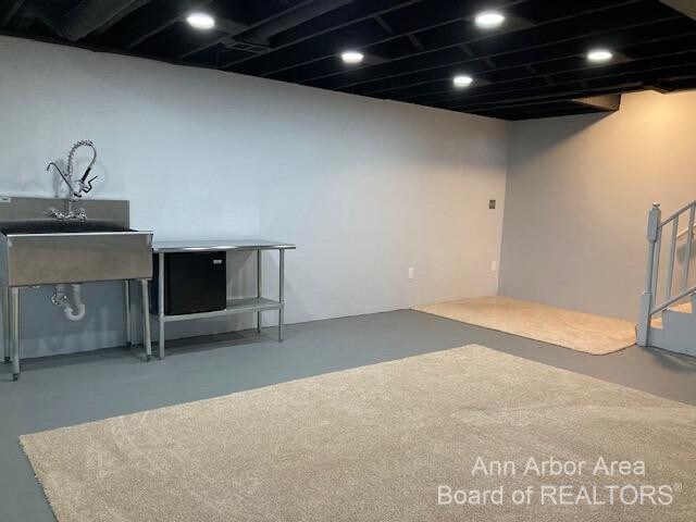 Building Photo - 330 Glenwood St