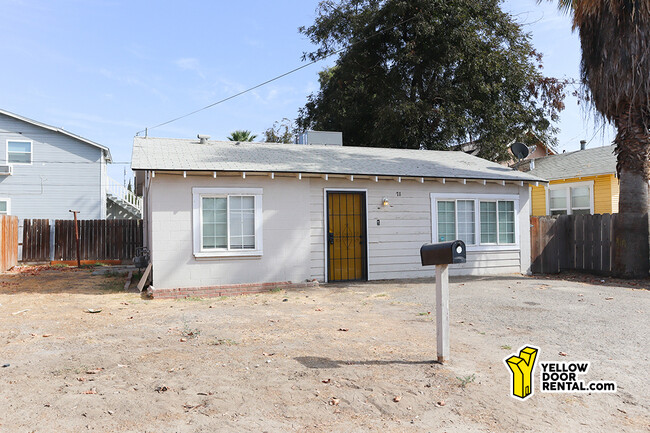 Primary Photo - 711 N Brown St