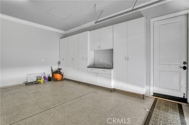 Building Photo - 54 Clifford