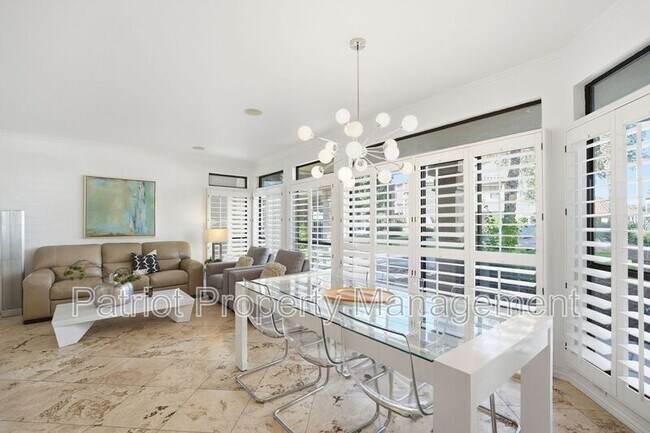 Building Photo - 9707-9707 E Mountain View Rd