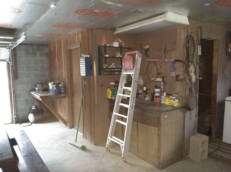 Building Photo - 4857 Cito Rd