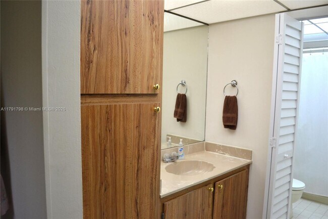 Building Photo - 8005 SW 107th Ave