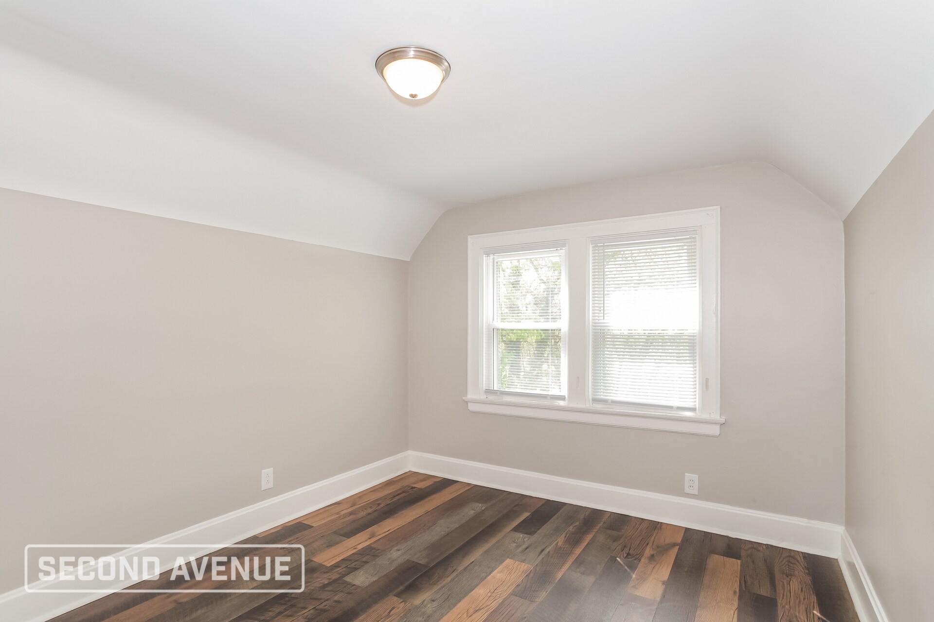 Building Photo - 3121 Cavanaugh Ave