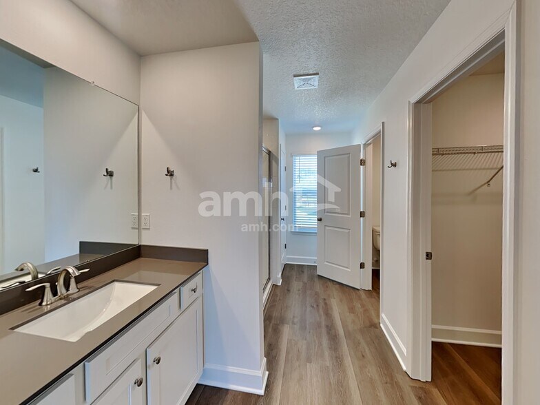 Building Photo - 37778 Dusty Saddle Ln