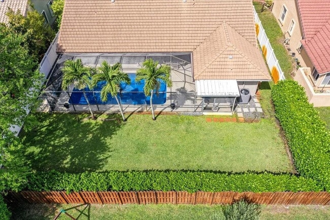 Building Photo - 10044 NW 54th Pl