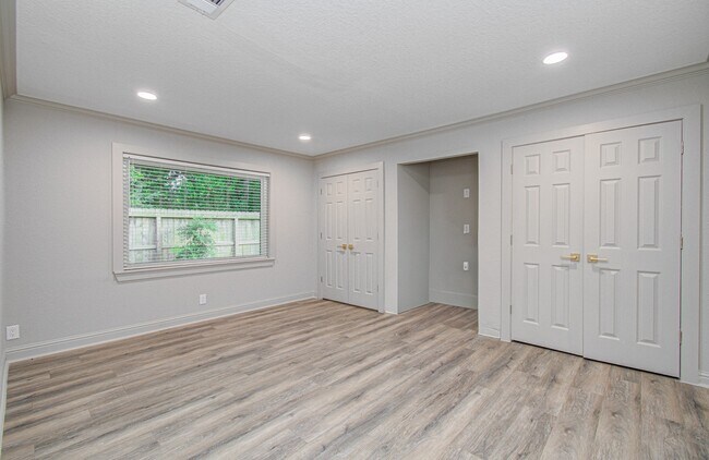Building Photo - 1801 Benbow Wy