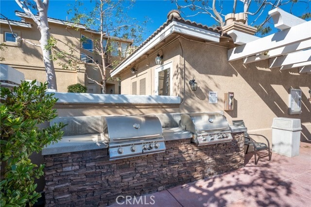Building Photo - 1082 S St Tropez Ave
