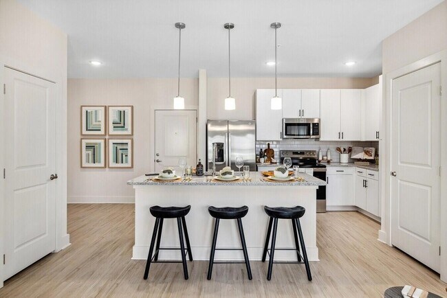 Building Photo - 1109 Augusta Dr