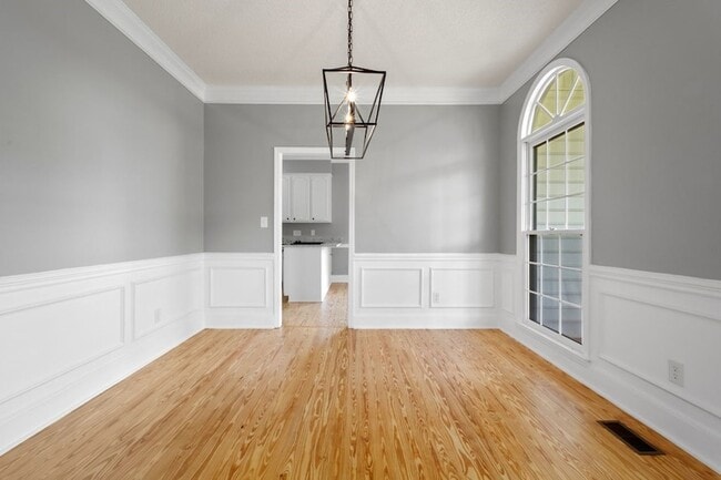 Building Photo - 485 Fussell Rd