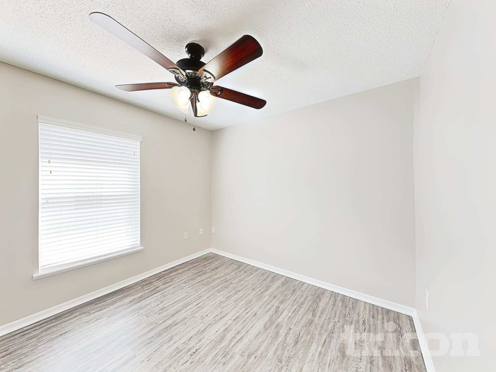 Building Photo - 353 Comfort Dr