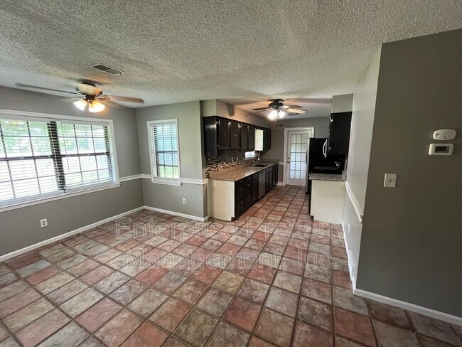 Building Photo - 1447 Tree Haven Cove