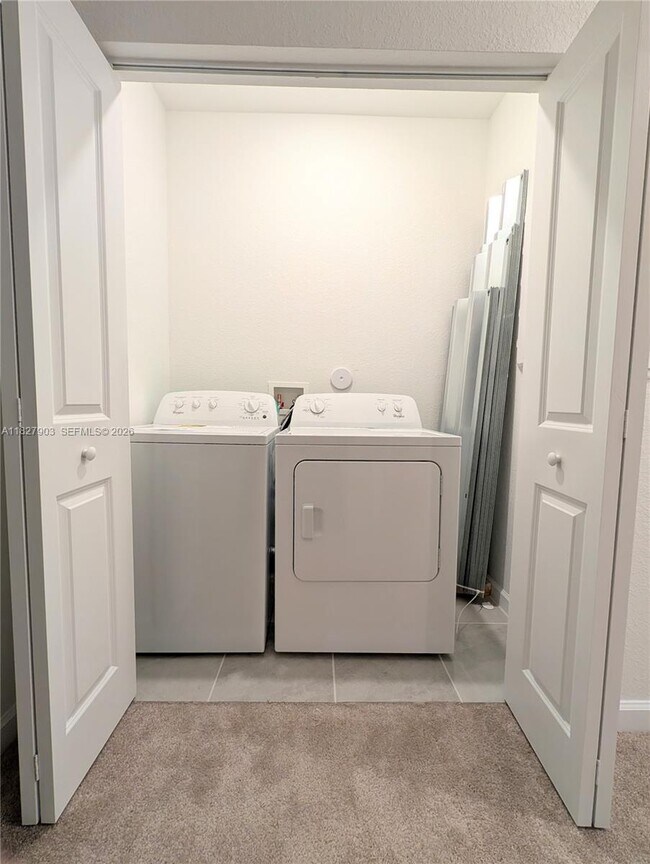 Building Photo - 1172 NW 1st Ter