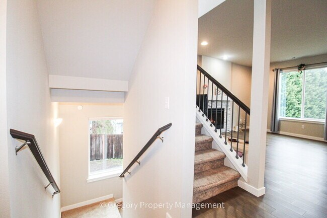 Building Photo - 19209 8th Ave W