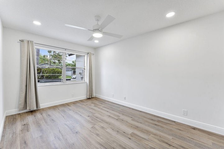 Building Photo - 9180 Pine Springs Dr
