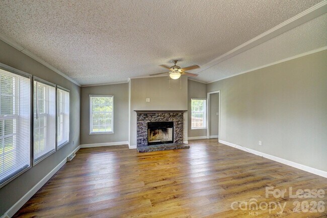 Building Photo - 3421 Sorrells Baxter Rd