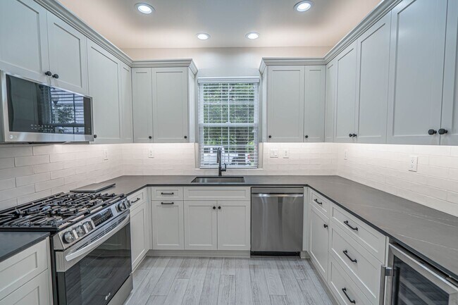 Building Photo - COMING SOON! Woodland 3 Bedroom Home for R...