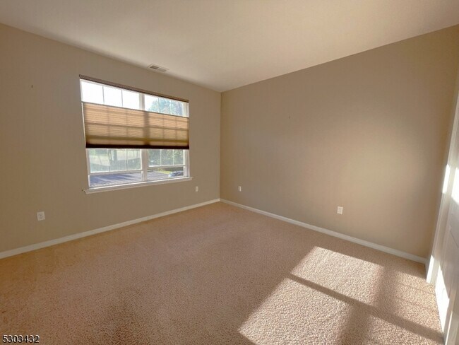 Building Photo - 1503 Meadow Brook Ct