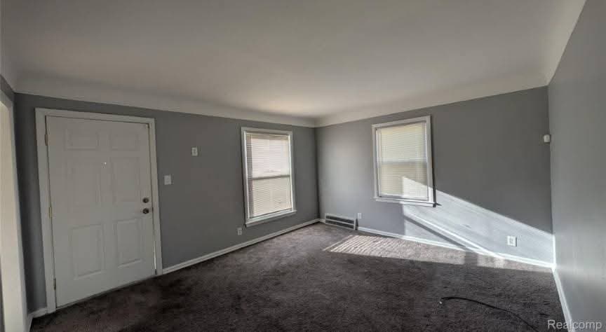 Building Photo - 21338 Pembroke Ave