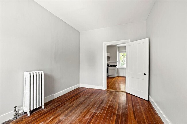 Building Photo - 207 Power St