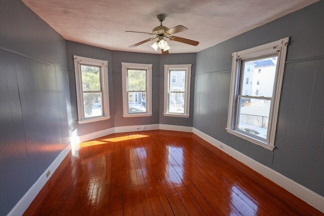 Building Photo - 37 Clarkson St