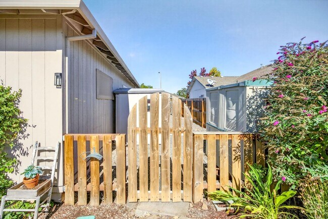 Building Photo - 2638 Rabun Way