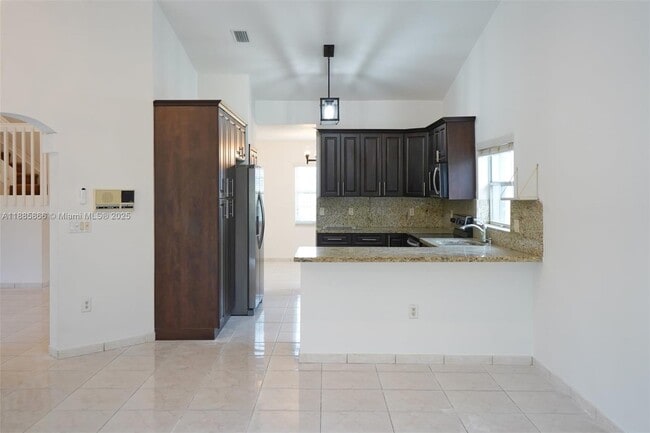 Building Photo - 7780 SW 160th Ave