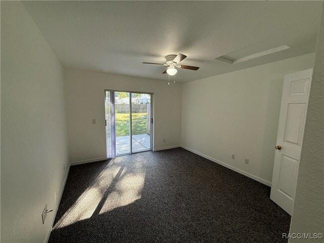 Building Photo - 1153 N Lion Cub Point