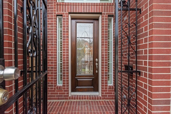 Building Photo - 5351 McCulloch Cir