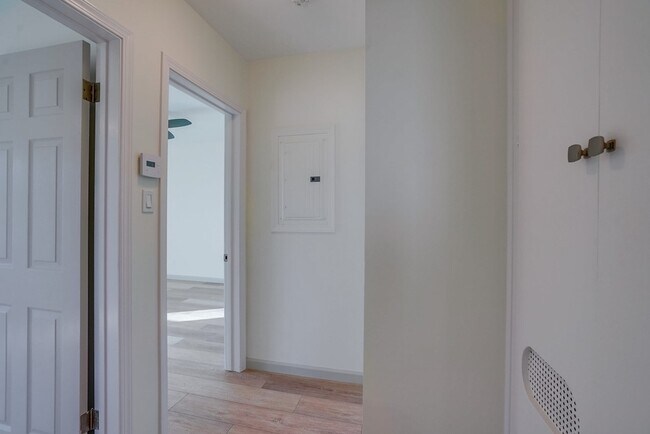 Building Photo - 11310 Argan Ave